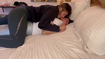 ¡_¡_¡_Ay ay ay!!! Rozame la labia que los demá_s visitantes del hotel no nos escuchen.