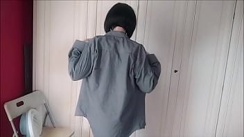 Truly supah super-fucking-hot de-robe tease with Chantal Channel